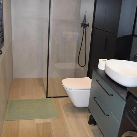 شقة Apartament W Centrum - Las, Jezioro & Stare Miasto 38M2 *